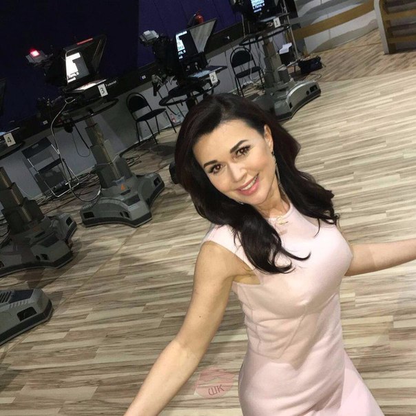 Кто считает Заворотнюк красивой