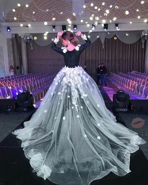 Кто оценит платье Анны Хилькевич