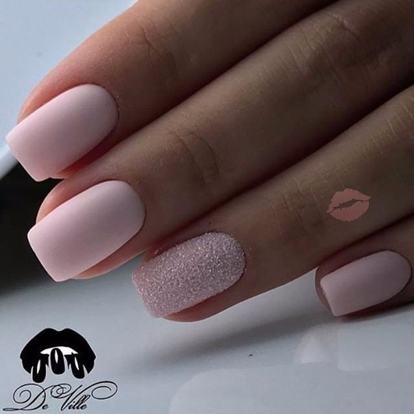 Я в восторге от матового маникюра. Кто со мной