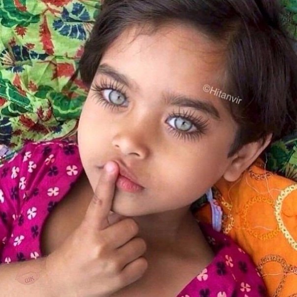 Девочка - настоящая красотка! Правда, ведь