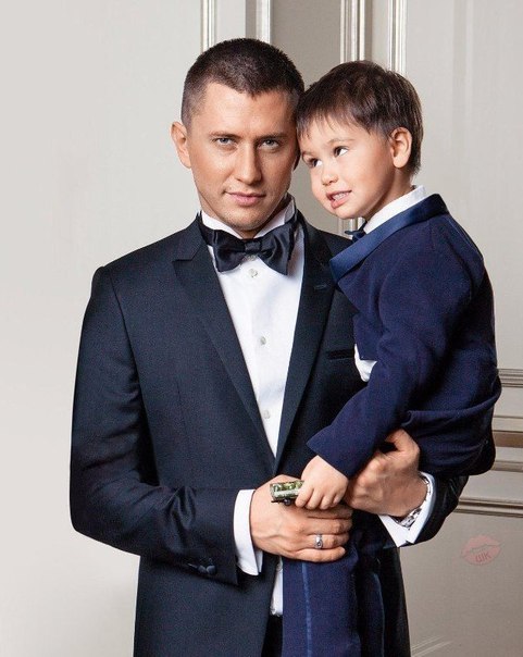 Кому нравится Павел Прилучный