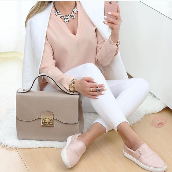 Сколько у нас ценителей нежных образов