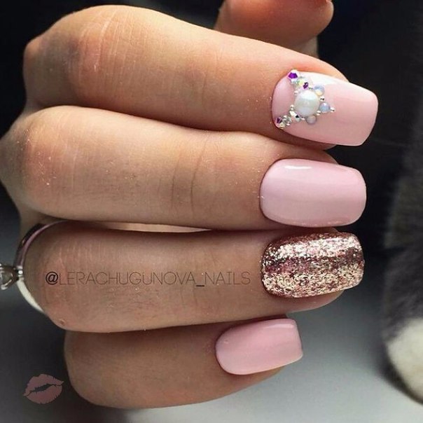 Нежный маникюр: ЗА или ПРОТИВ