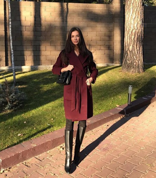 Вышла бы так на прогулку