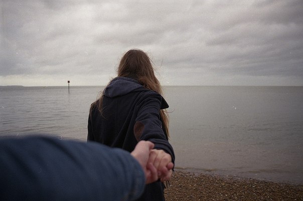 Каждый мужчина в итоге выбирает ту девушку, которая верит в него больше, чем он сам.
