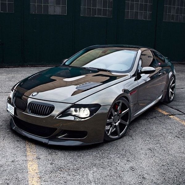 У любви нет религии, у Бога нет нации, у меня нет #BMW