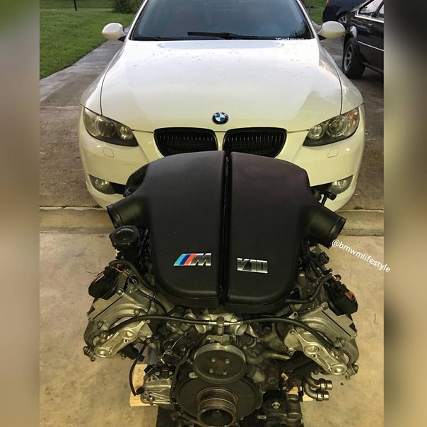 #BMW V10 