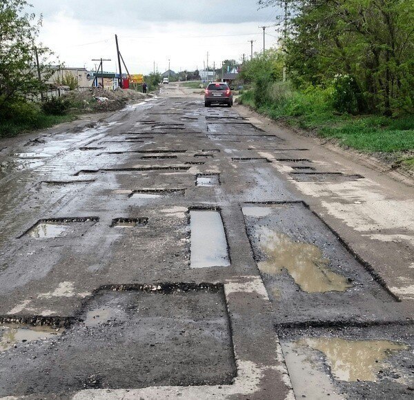 Дорога для слепых, движение по которой осуществляется благодаря использованию шрифта Брайля на дорожном покрытии.