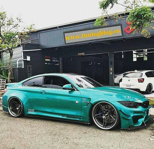 #BMW M4