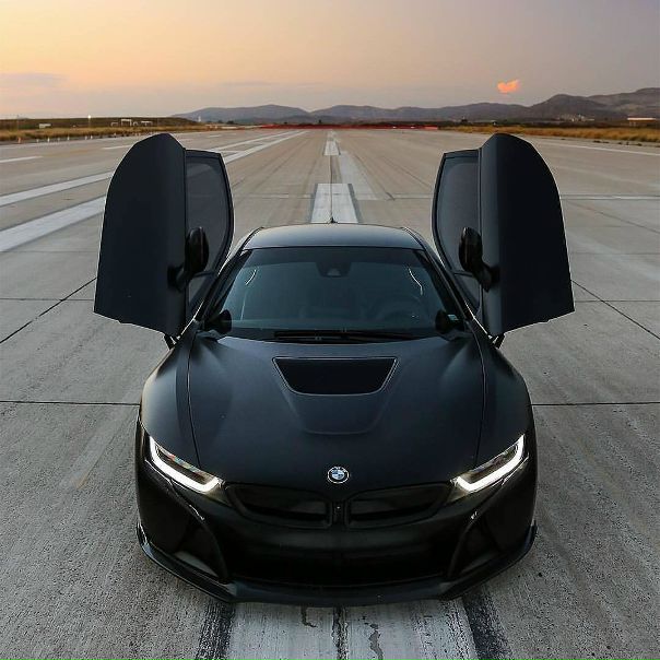 #BMW i8