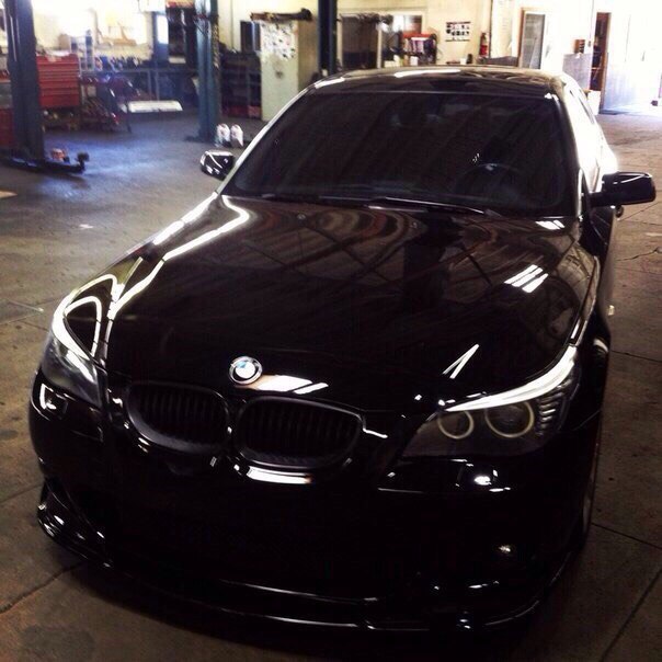 — Где-то в автосалоне без меня скучает #BMW M5.