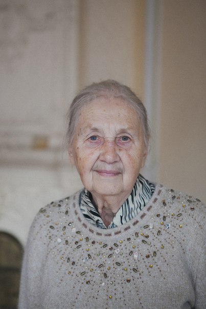 Друзья, просим помочь 82-летней Алине Андреевне. Пожилой женщине требуется дорогостоящий курс лечения остеопороза. Без препаратов она скоро станет лежачей больной.