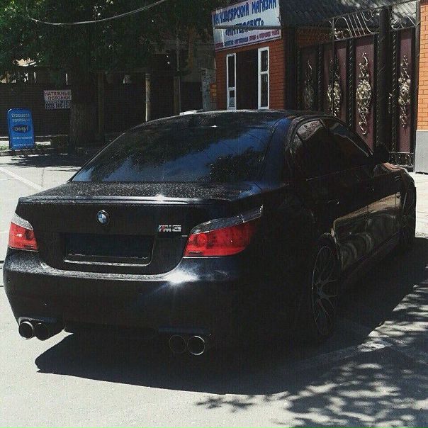 #BMW M5 с легендарным атмо v10