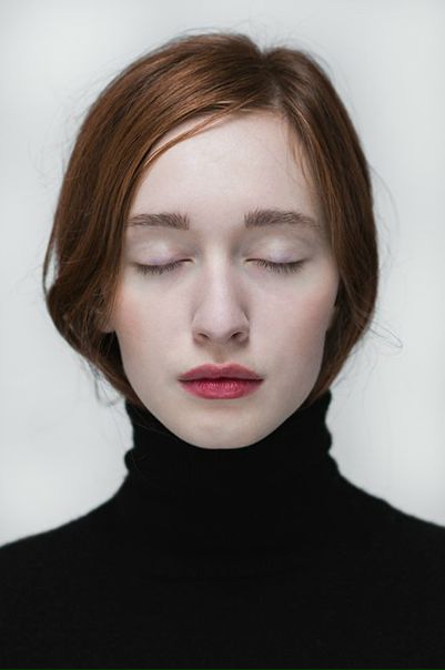 Не бойтесь кого-нибудь потерять. Люди, предназначенные судьбой, не теряются. Те, которые теряются, предназначены для опыта.